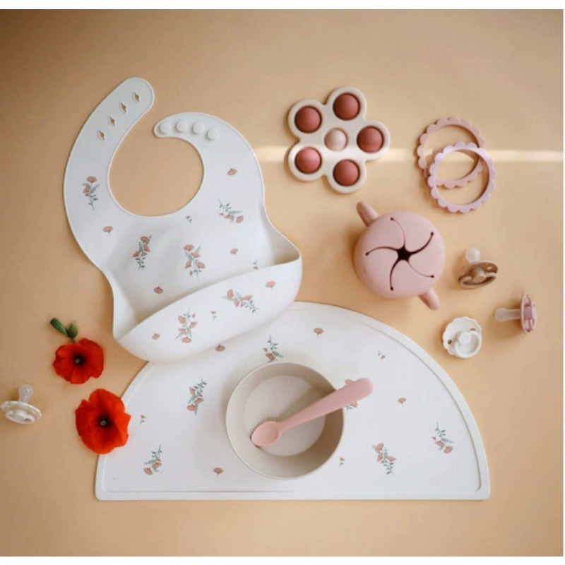 ¡Traje lindo babero de aliment - Silicone Baby Bibs reseña y precio